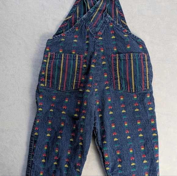 Vintage Osh Kosh Size 24 months Embroidered Cars Traffic Stripes Overalls - Picture 4 of 6